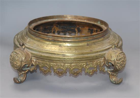 A Chinese-style bronze stand